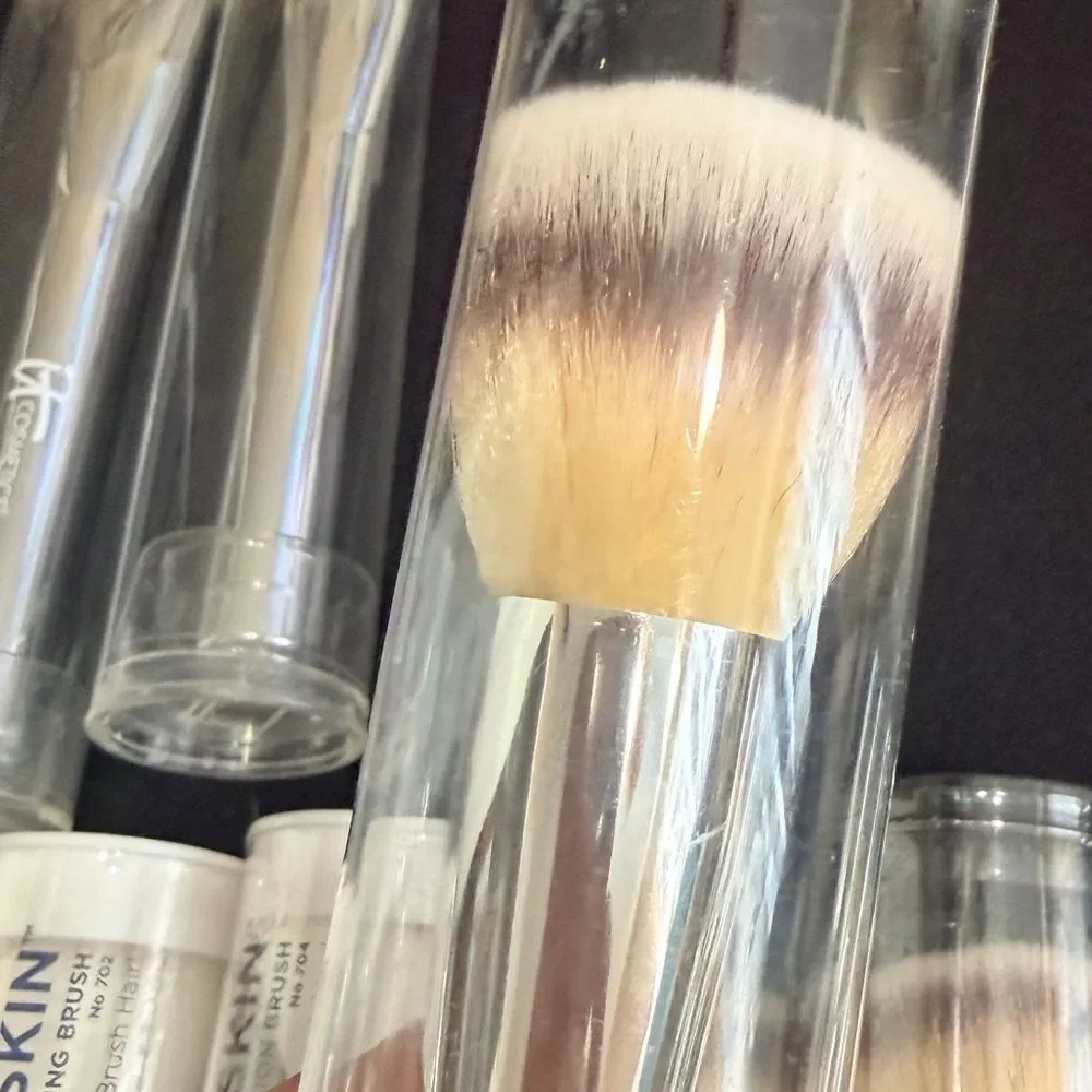 💋 1 IT Cosmetics Brush New Full Size Authentic